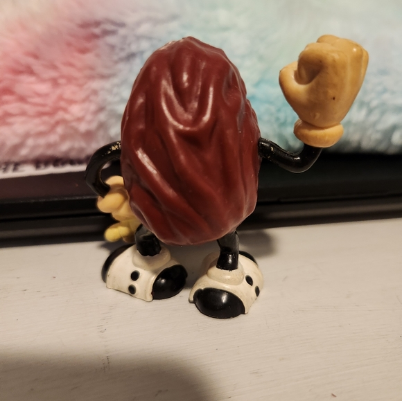 Vintage 1987 California Raisin singer microphone figure toy. - Picture 3 of 3
